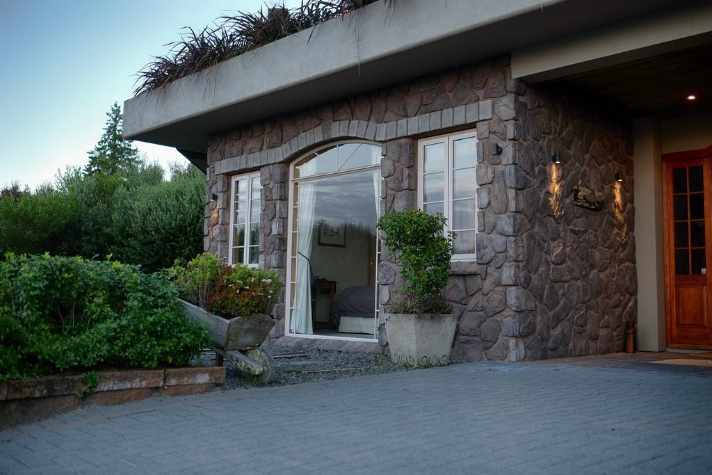 אגם טאופו Tauhara Sunrise Lodge מראה חיצוני תמונה