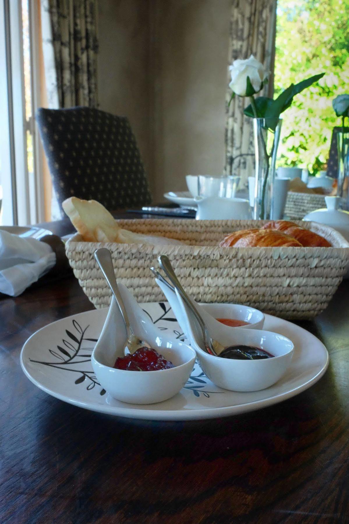 אגם טאופו Tauhara Sunrise Lodge מראה חיצוני תמונה